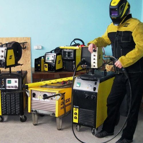 В Кызыльском техникуме открылись 2 учебных мастерских «Молодые профессионалы»