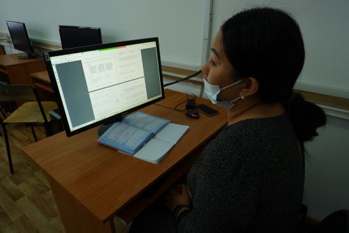 Волонтеры штаба #МыВместе помогают врачам и учителям Тувы