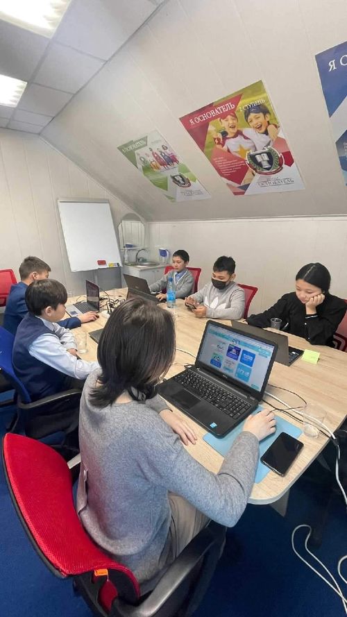 Школьников Тувы приглашают принять участие в марафоне по финансовой грамотности