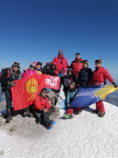 63-м Почетным гражданином Кызыла стал ветеран связи, бывший руководитель Кызыла Дмитрий Донгак