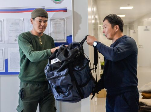 Поддержим наших защитников