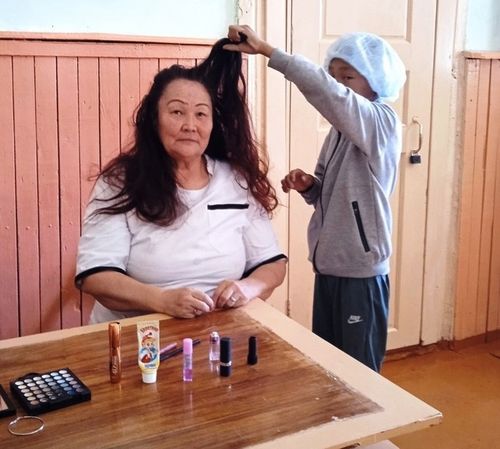 «Манчүрек» лагеринде чараштаныр салон, нугуушкун өрээли…