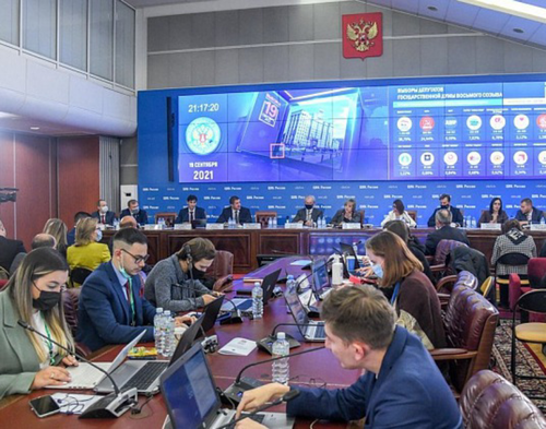 Итоги выборов в России: Высокая явка, пять партий и полмиллиона наблюдателей