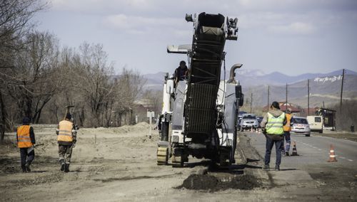 В Кызыле продолжается реконструкция дороги по улице Колхозная