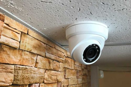 Хозяйка посуточной квартиры Кызыла устраивала видеослежку за клиентами