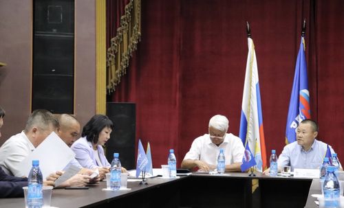 «Единая Россия» проводит местные политсоветы и выдвигает кандидатов на предстоящие выборы