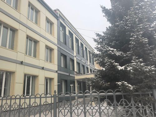 Главный корпус ТувГУ обретает новый облик: завершается ремонт фасада