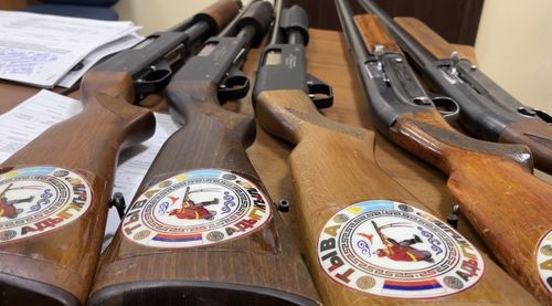 Любители спортивной стрельбы из Тувы передали для нужд СВО несколько оружий