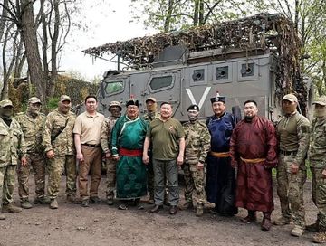 Хуулардан хостаан