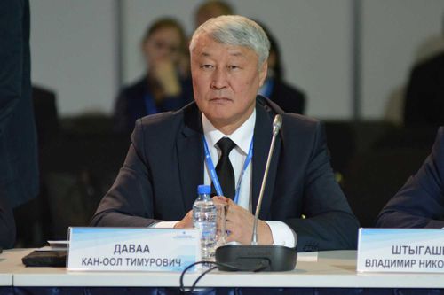 Кан-оол Даваа: «Единая Россия» готова брать на себя ответственность за решение самых сложных задач» 