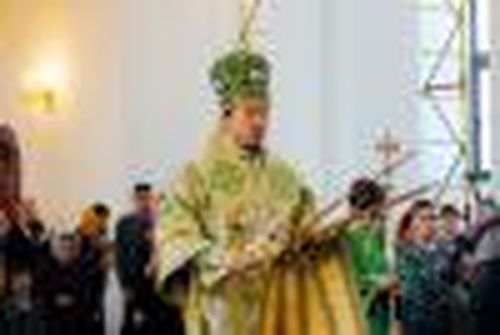 При стечении богомольцев