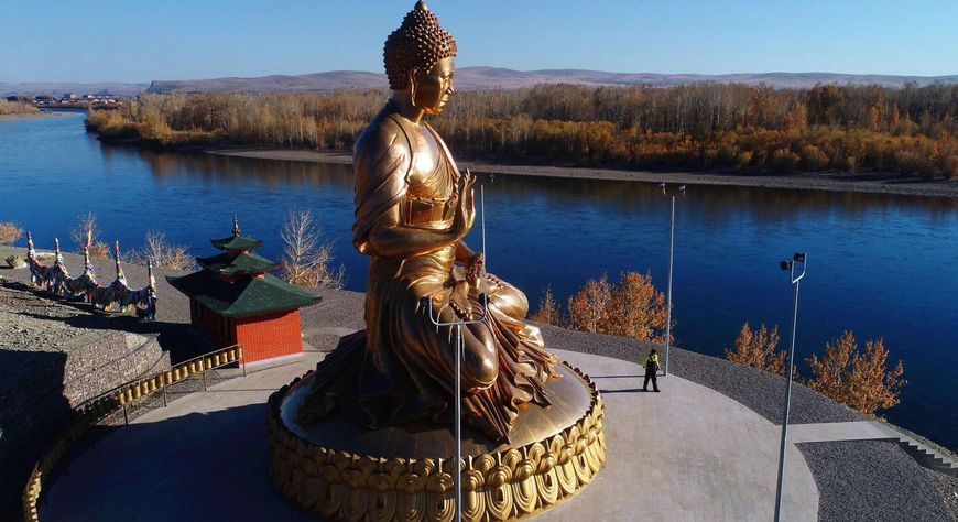 Сегодня - день рождения Будды Шакьямуни