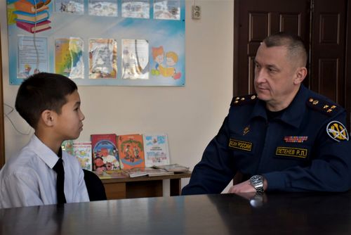 Начальник УФСИН России по РТ встретился с кадетом в преддверии Нового года