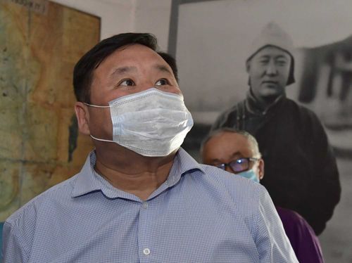 Владислав Ховалыг: «Думаю об оптимизации администрации главы и аппарата правительства»