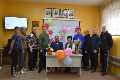 Истелге изоляторунга Башкылар хүнүн демдеглээн