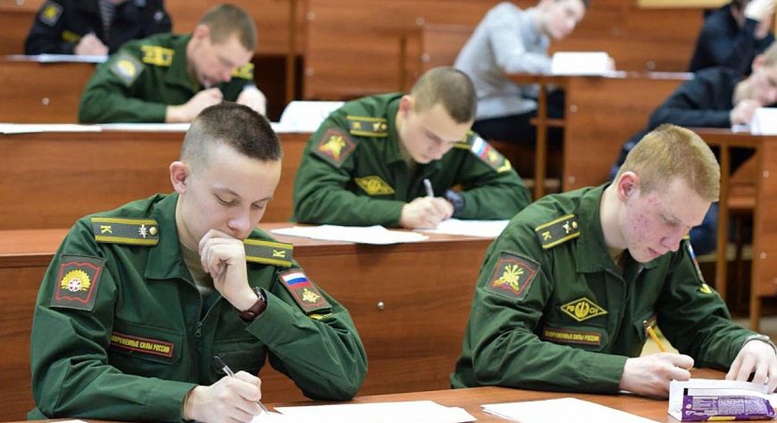 Отбор кандидатов для поступления в военные образовательные организации продлили до 29 июня