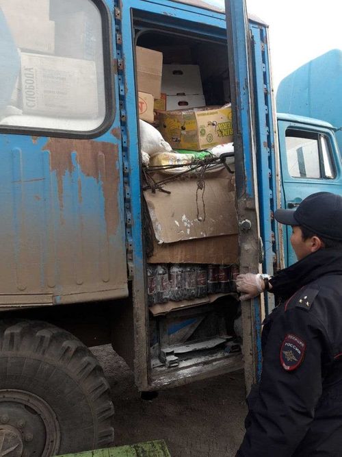 Водитель администрации Тере-Холя пытался провести контрафактное пиво