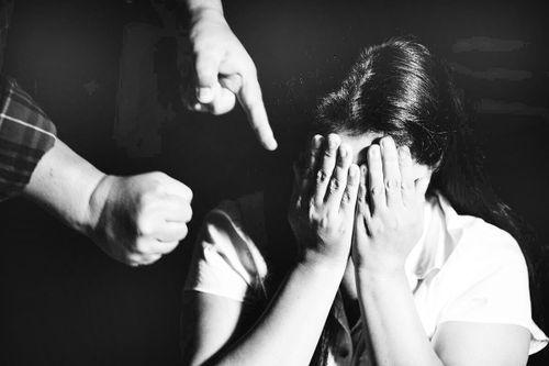 Насилие терпеть нельзя!