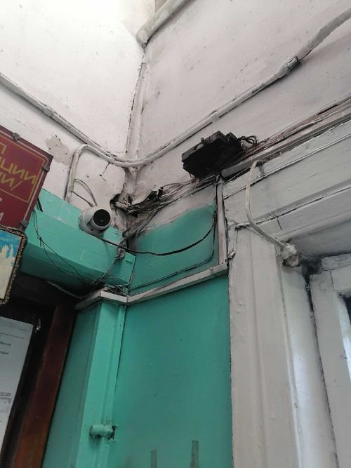 Кызылчанка возмущена «древними» кабинетами УК. Она считает, что они могут нести опасность для посещающих