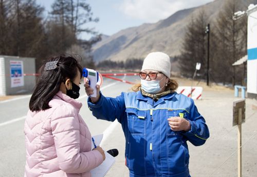 ЖИЗНЬ ПРОДОЛЖАЕТСЯ …
