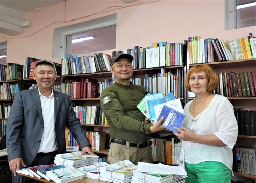 Научные библиотеки Тувы и Донецка обменялись научной литературой