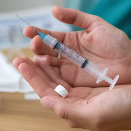 В Туву поступила первая партия вакцин против гриппа