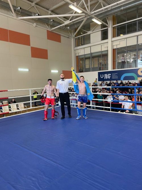 Сборная из Тувы успешно выступила на чемпионате и первенстве Сибирского федерального округа по кикбоксингу