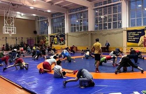 Тывада спорт объектилериниң үндезин септелгези уламчылап турар