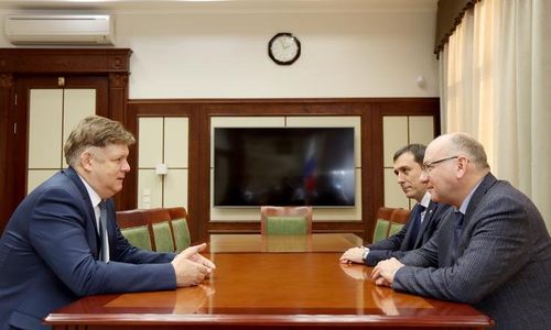 Состоялась рабочая встреча полпреда и первого заместителя директора Росфинмониторинга Олега Крылова