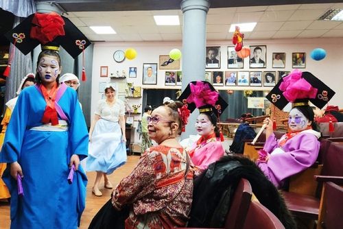 Сегодня 75-летний юбилей отмечает руководитель Кызылского театра юного зрителя Айлана Леонидовна Чадамба!