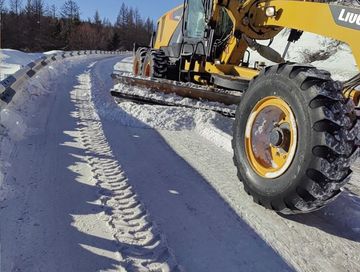 Дорожные службы Тувы переведены на усиленный режим работы из-за снегопадов
