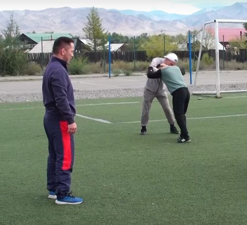 От поля боя к ковру: Чингис Сарыглар – история об очередном участнике программы «Герои Тувы»