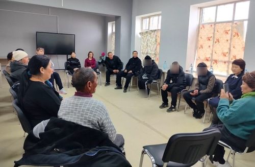 В селе Балгазын оказали психологическую поддержку семьям погибших участников СВО