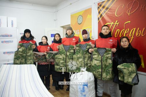В Туве продолжается новогодний сбор гуманитарной помощи