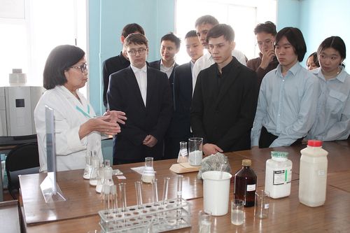 Аныяк эртемденнерге мөөрей