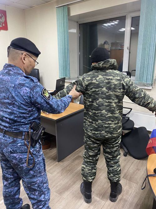 Мигранта, прибывшего из Киргизии в Туву за крупным рогатым скотом, выдворили из страны