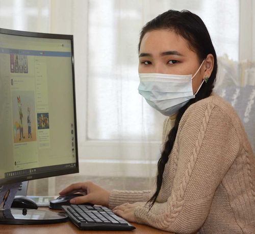 В Туве школьники благодарят студентов-тьюторов ТувГУ