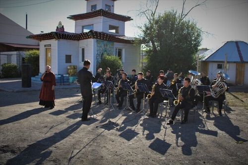 В исправительной колонии №1 города  Кызыла прошел концерт и тематический диалог