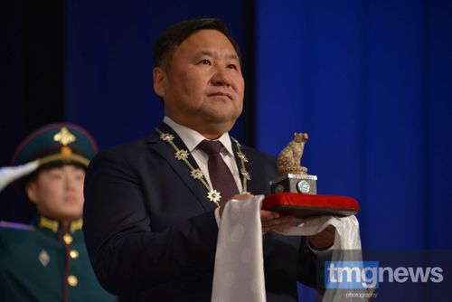 В Туве сегодня прошла церемония инаугурации нового главы Тувы