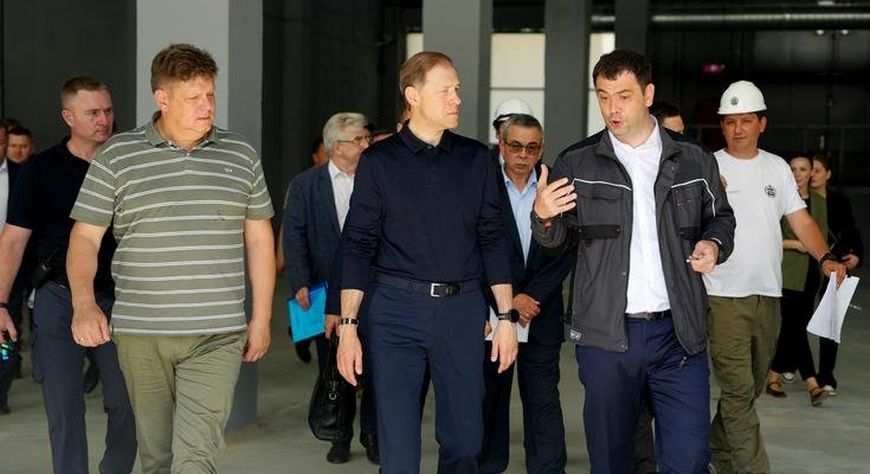 В ходе рабочей поездки в Алтайский край полпред посетил предприятия ОПК региона