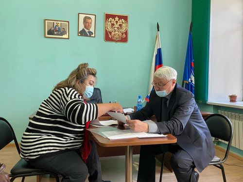 Кан-оол Даваа провел прием граждан по вопросам дачников