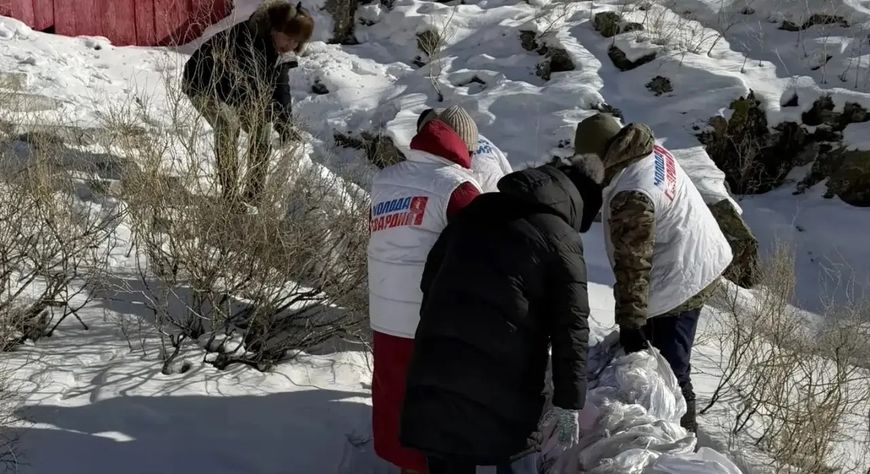 На горе Бурган-Даа в Чаа-Холе почтили память воинов-интернационалистов