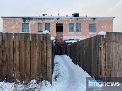 Дом-призрак. Каково 20 лет жить без света?