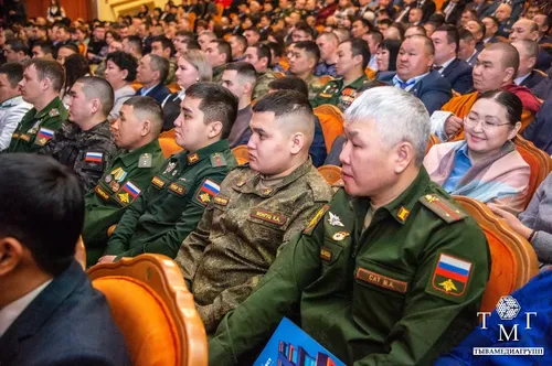 Владислав Ховалыг анонсировал создание республиканской комиссии «Все для Победы!»