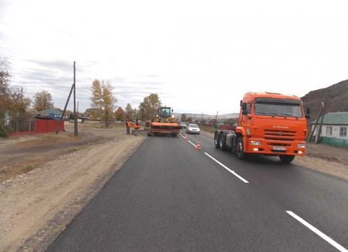 Глава Тувы потребовал ускорить строительство дорог