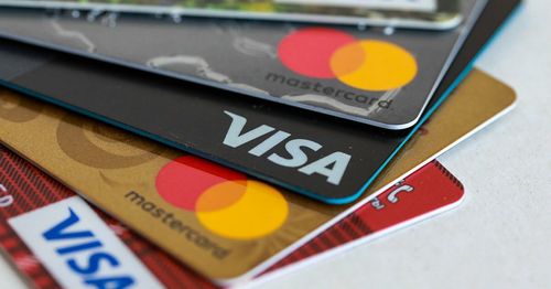 Жители Тувы в обычном режиме могут пользоваться картами VISA и MasterCard