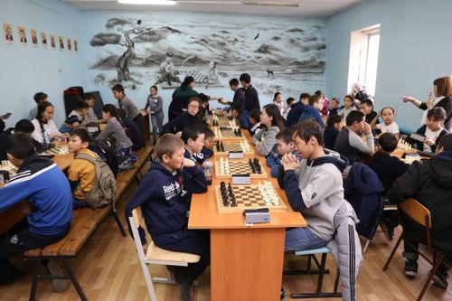 27 школьных команд приехали на республиканские шахматные соревнования в Кызыл – это вдвое больше, чем в прошлом году