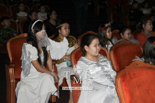 В Туве прошел новогодний утренник для детей участников СВО