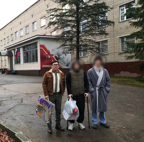 Представители Тувы навестили военнослужащих, находящихся на лечении в Сергиевом Посаде
