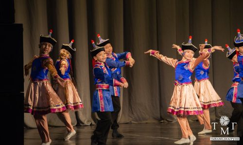 В Туве состоялся праздник творчества и достижений в рамках Дня работника культуры